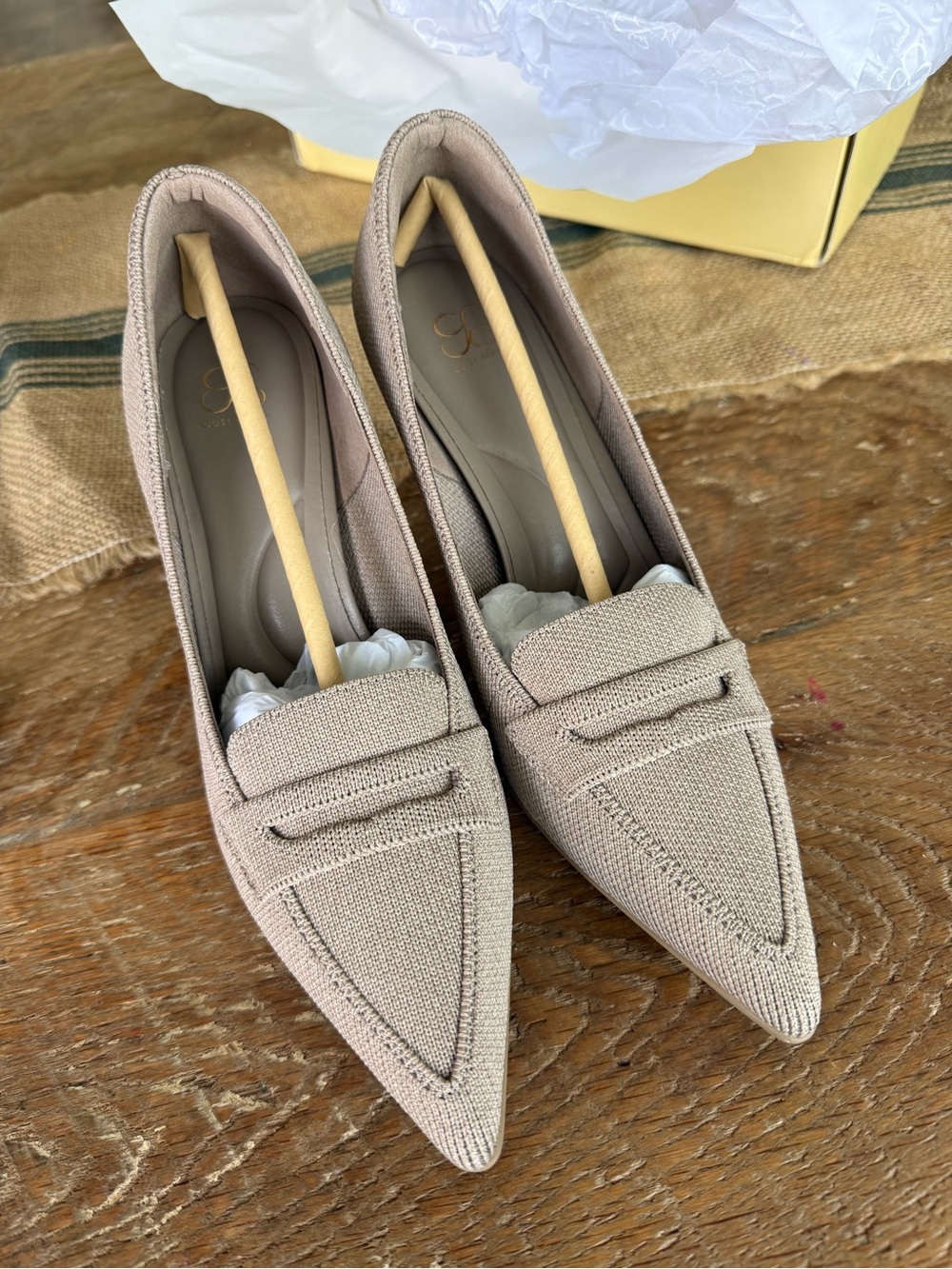 Soft Bounce Pointed Toe Heeled Penny Pump